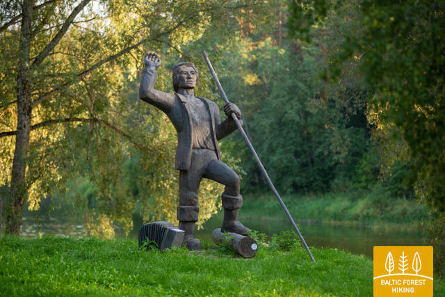 koka skulptūru parks Uģis Brālēns